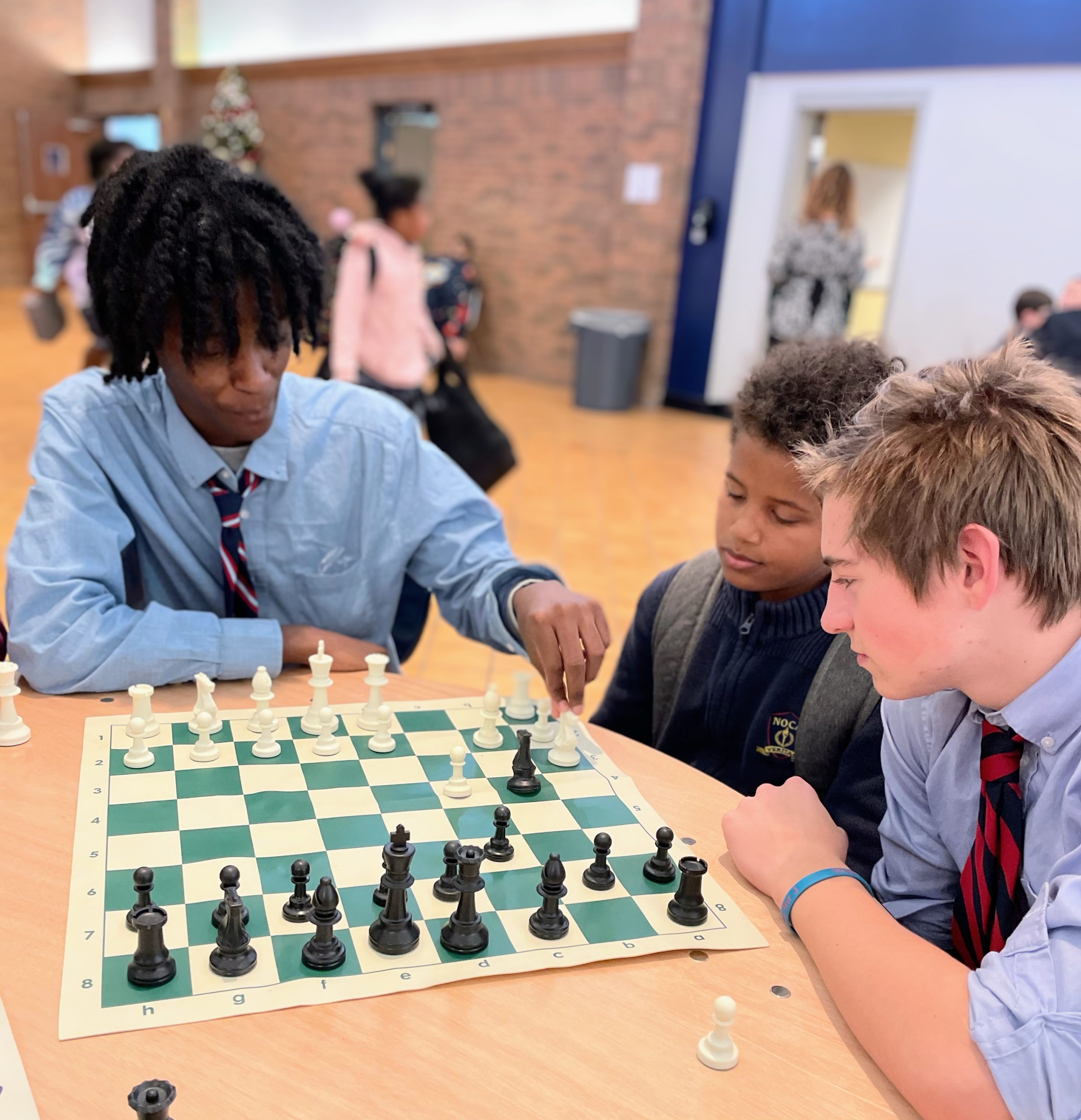 Making chess clubs work at primary level extra-curricular clubs